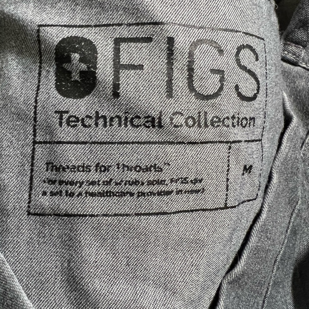 Figs Scrub Top- Medium - image 7